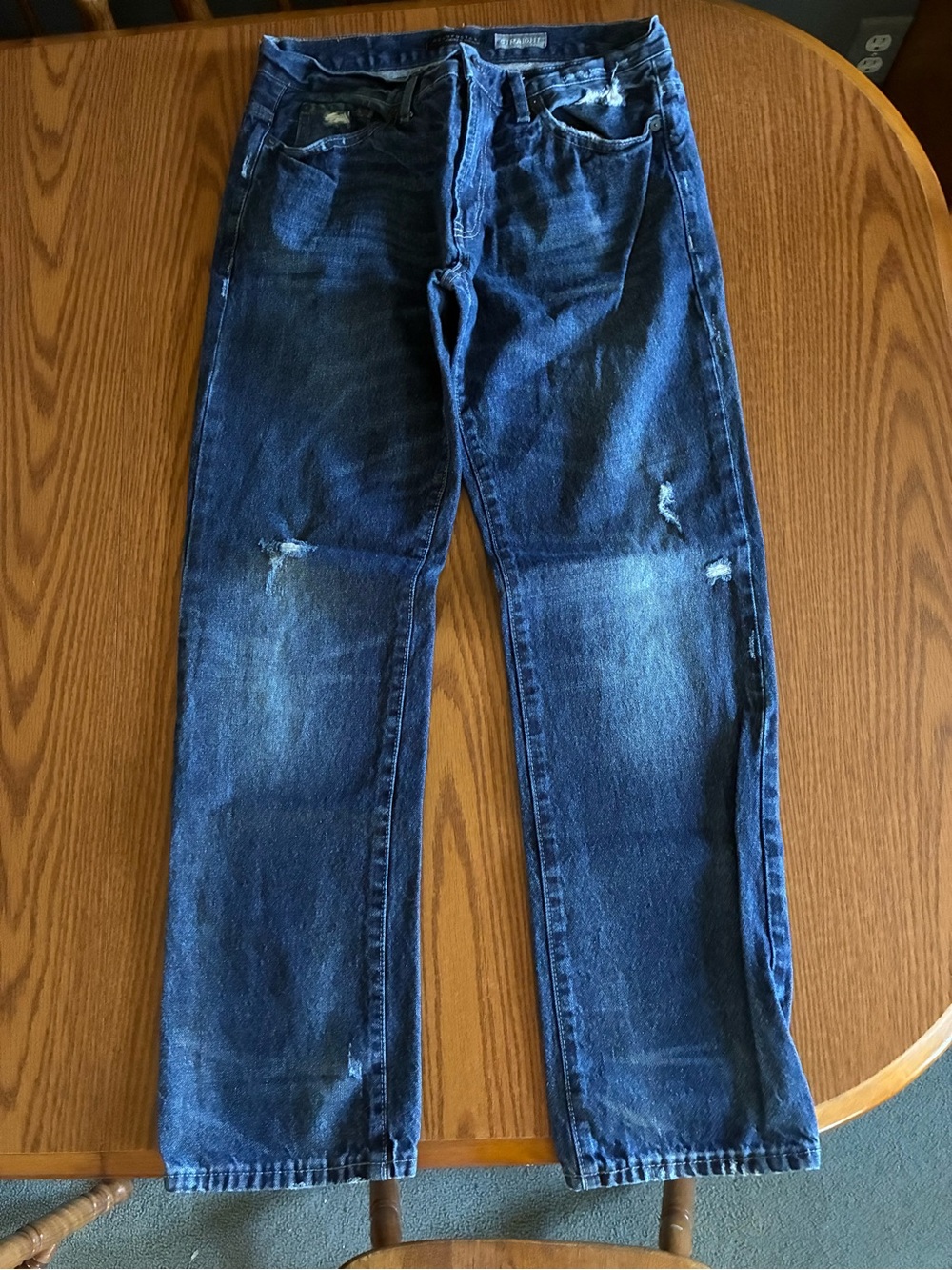 Aeropostale Men's Dark Blue Straight Jeans with Light Distress